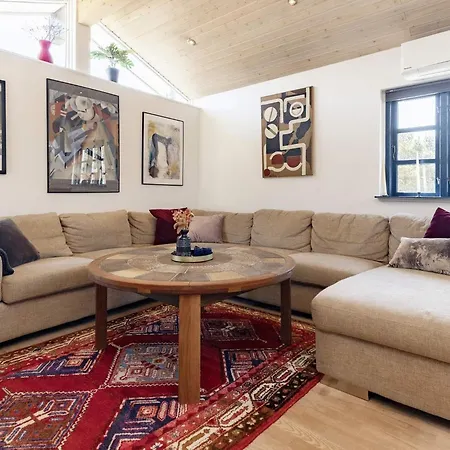 7 Person Holiday In Bl Vand