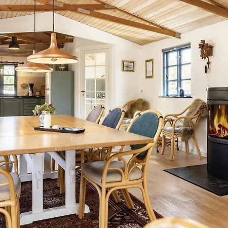 7 Person Holiday In Bl Vand